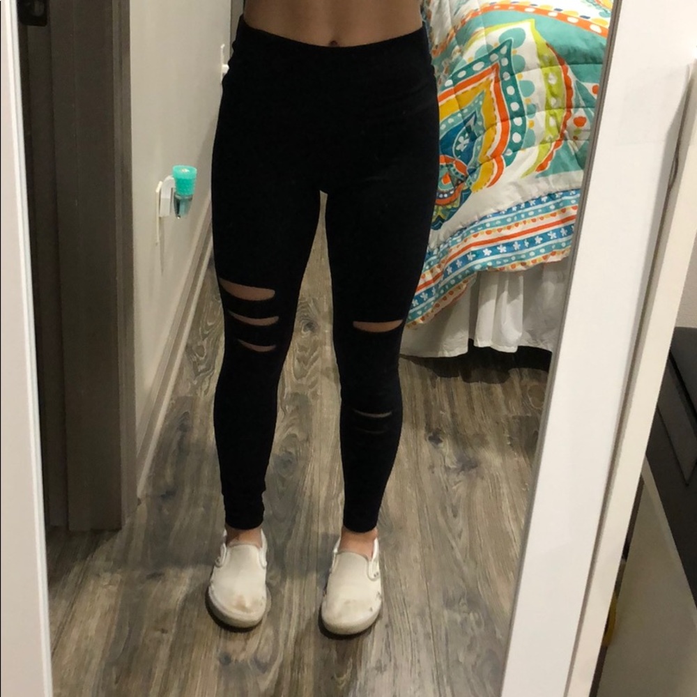 Ripped High waisted leggings